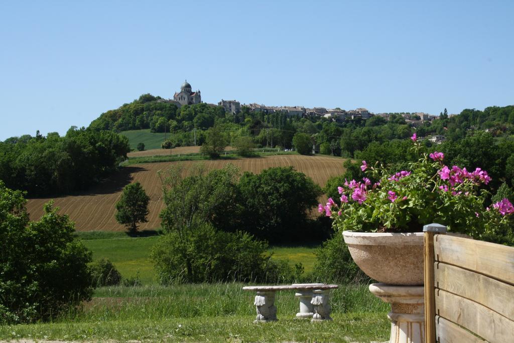 La Perle Du Lot Bed & Breakfast Castelnau-Montratier Exterior photo