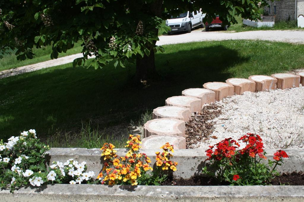 La Perle Du Lot Bed & Breakfast Castelnau-Montratier Exterior photo